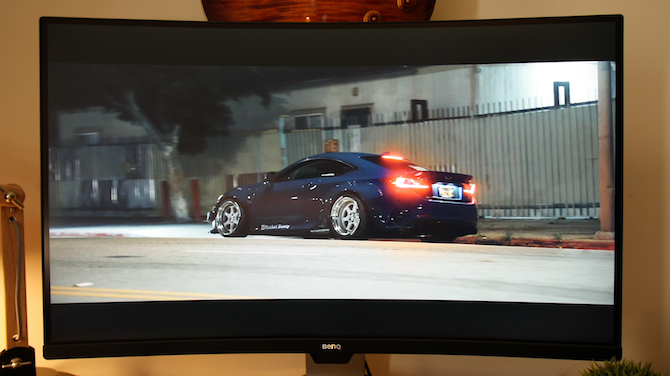 BenQ EX3203R monitoru filmas