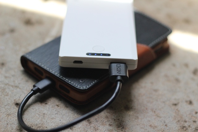 Kinkoo Infinite One Portable Battery Bank Review un Giveaway kinkoo infinite one review 7