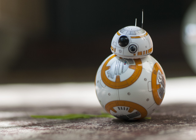 Kaķu spēks: Sphero Star Wars BB-8 apskats un Giveaway DSC 0028