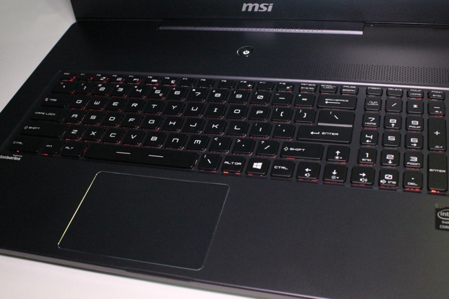 MSI GS70 StealthPro-024 spēļu klēpjdatoru apskats un Giveaway msi gs70 stealthpro 024 klēpjdatoru pārskats 3