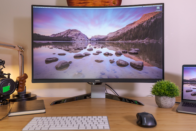 BenQ EX3203R monitors