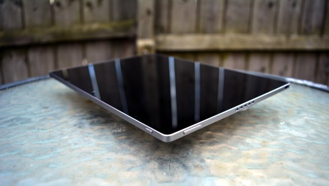 MakeUseOf pārskats Google Pixel C pārskatu tabula