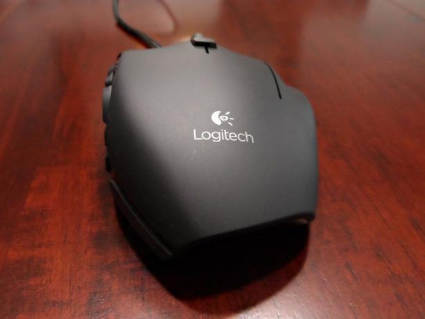 razer naga logitech g600 peles apskats