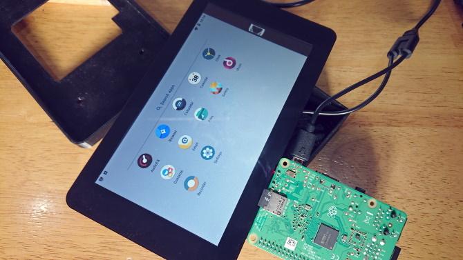 Pirms montāžas pārbaudiet savu Raspberry Pi planšetdatoru, izmantojot Android