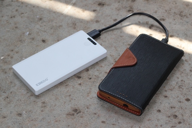 Kinkoo Infinite One Portable Battery Bank Review un Giveaway kinkoo infinite one review 2