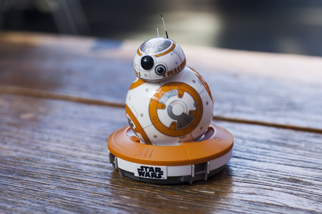 Kaķu spēks: Sphero Star Wars BB-8 apskats un Giveaway DSC 0051