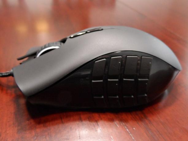 razer naga logitech g600 peles apskats