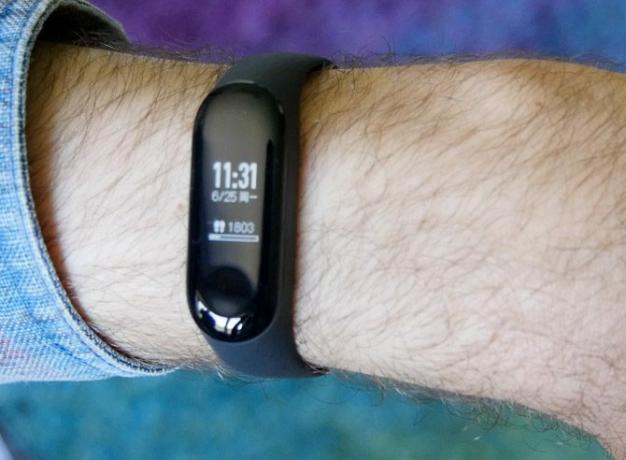 Mi Band 3: Neiegādājieties Fitbit, kamēr neesat redzējis šo mi band 3 skatīšanās virsmu 670x492