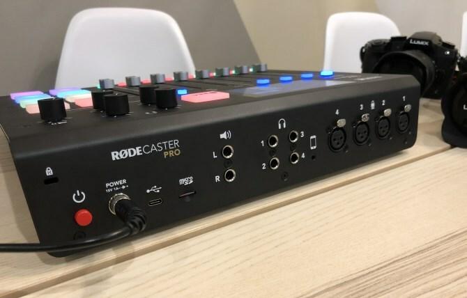 Rodecaster Pro aizmugurējie porti