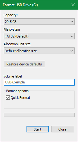 Windows 10 formāta USB disks
