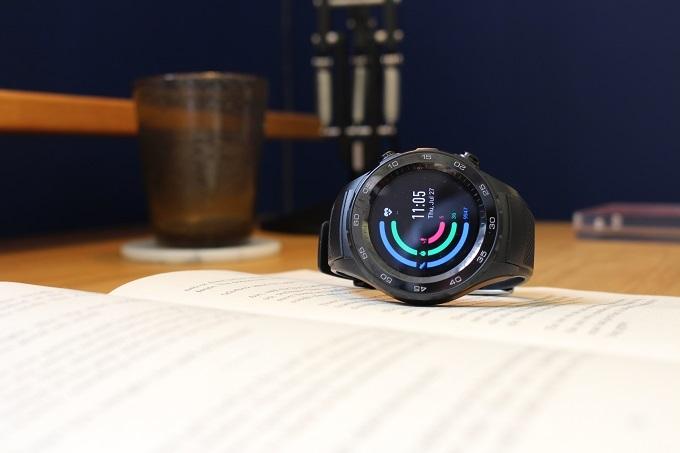 Huawei Watch 2 uzraugi operētājsistēmā Android Wear 2.0 (pārskats un Giveaway) Huawei Watch 2 2