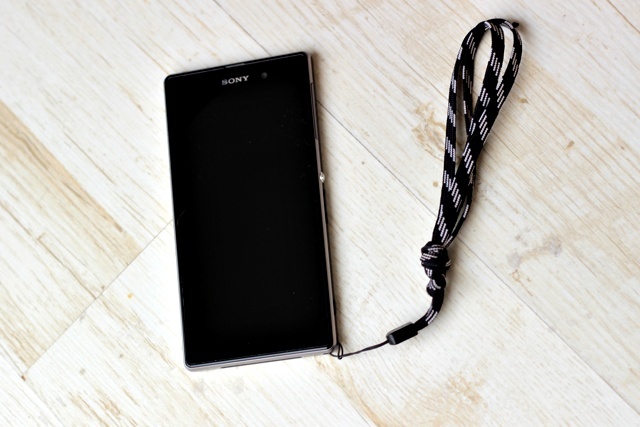 Sony xperia z1 apskats