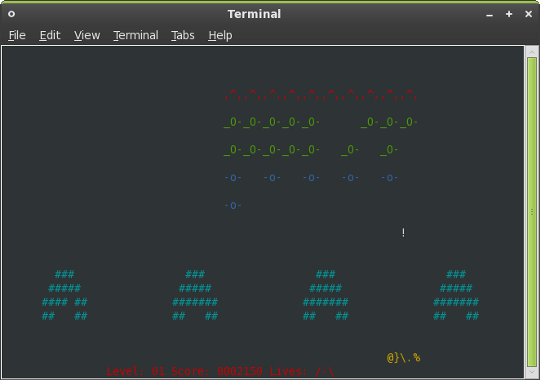 Spēlējiet spēles savā Linux termināļa ninvaderos