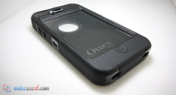 Dāvanas: iPhone 4 Defender (+ Otterbox piepilsētas korpusi) aizstāvis3