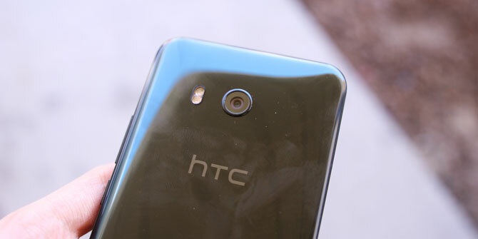 HTC U11 apskats: vidējības htc 2 definīcija