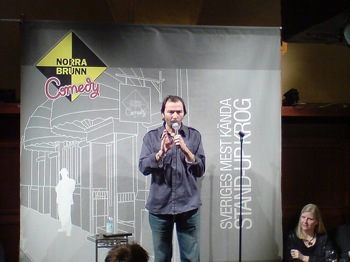 stand up komēdija