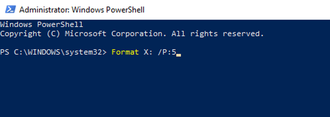 Noslaukiet HDD, izmantojot Windows PowerShell