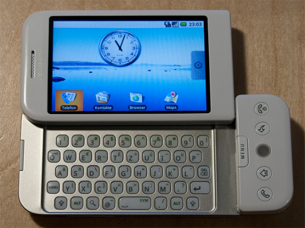 Android pirmo reizi izlaists viedtālrunis HTC Dream